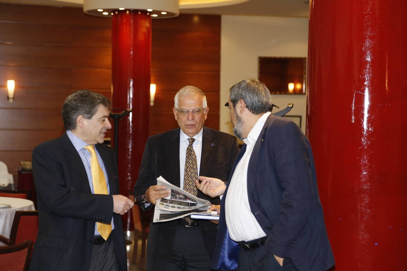 El exministro socialista Josep Borrell, en el Foro Económico de El Norte de Castilla en Salamanca