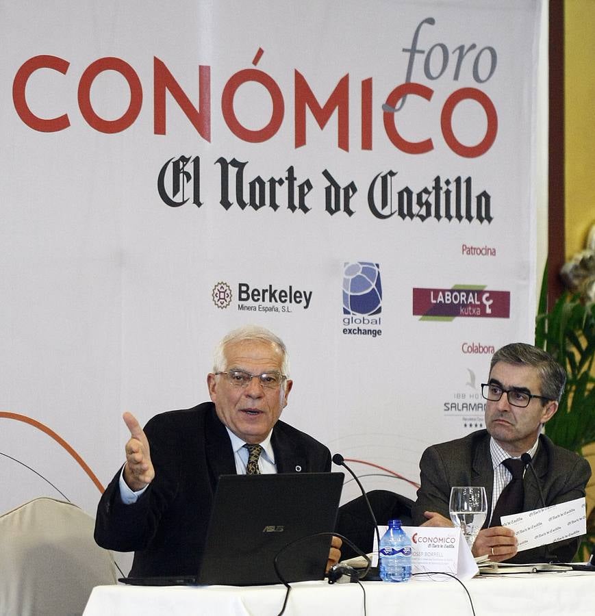 El exministro socialista Josep Borrell, en el Foro Económico de El Norte de Castilla en Salamanca