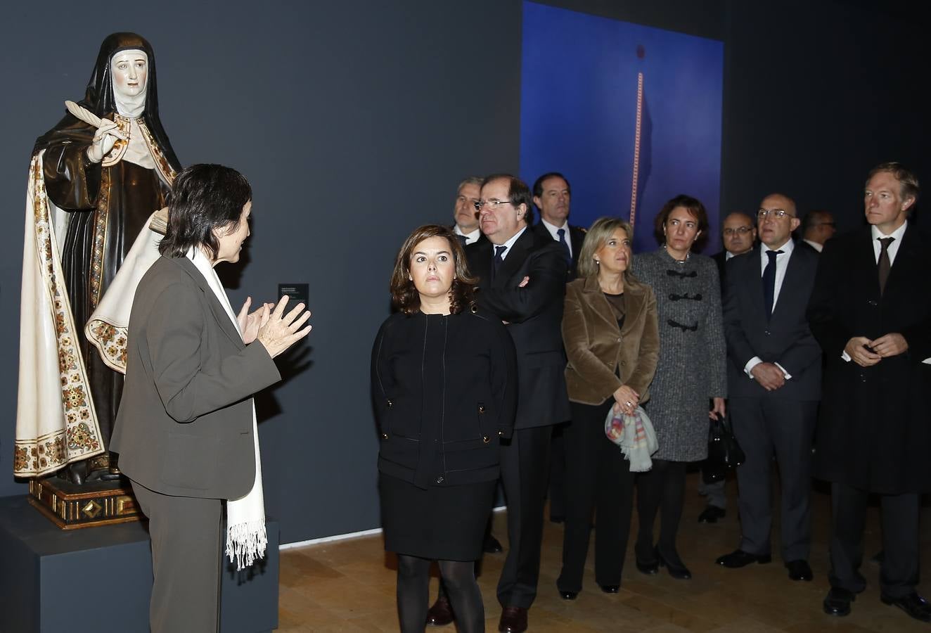 Soraya Sáenz de Santamaría inaugura una exposición sobre Santa Teresa en el Museo de Escultura de Valladolid