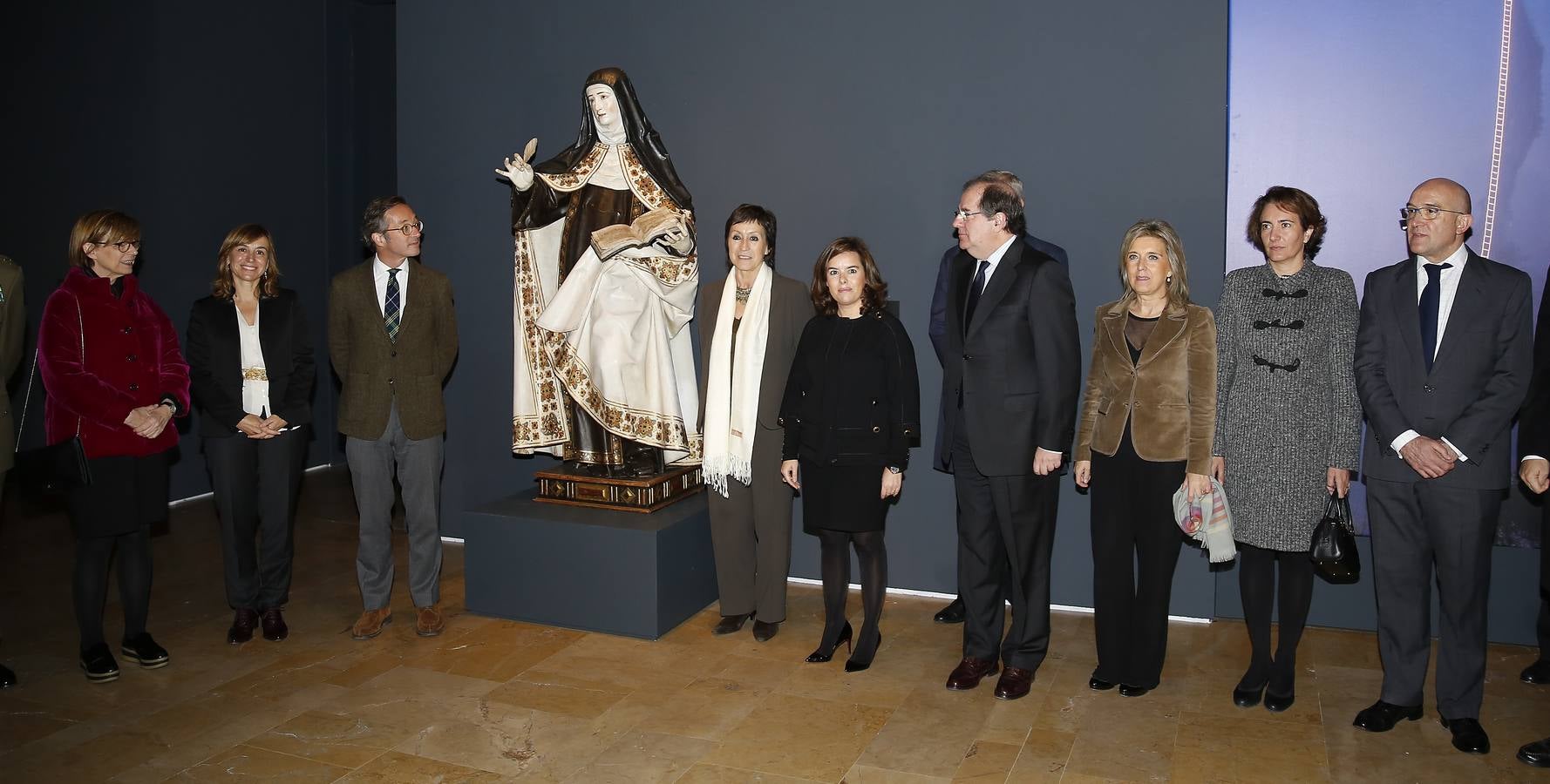 Soraya Sáenz de Santamaría inaugura una exposición sobre Santa Teresa en el Museo de Escultura de Valladolid