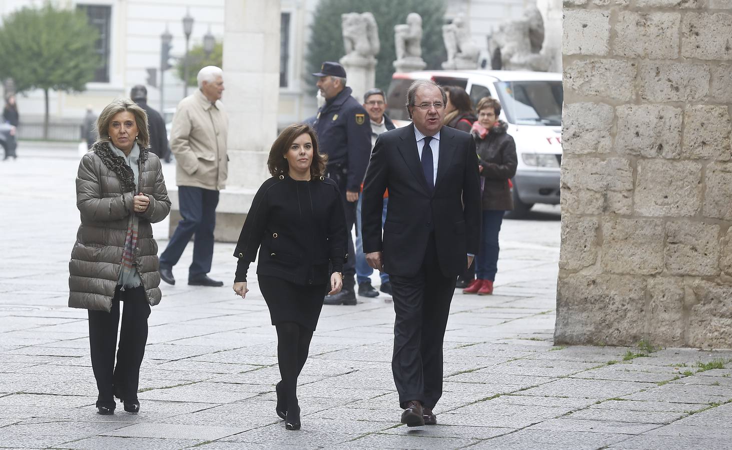 Soraya Sáenz de Santamaría inaugura una exposición sobre Santa Teresa en el Museo de Escultura de Valladolid