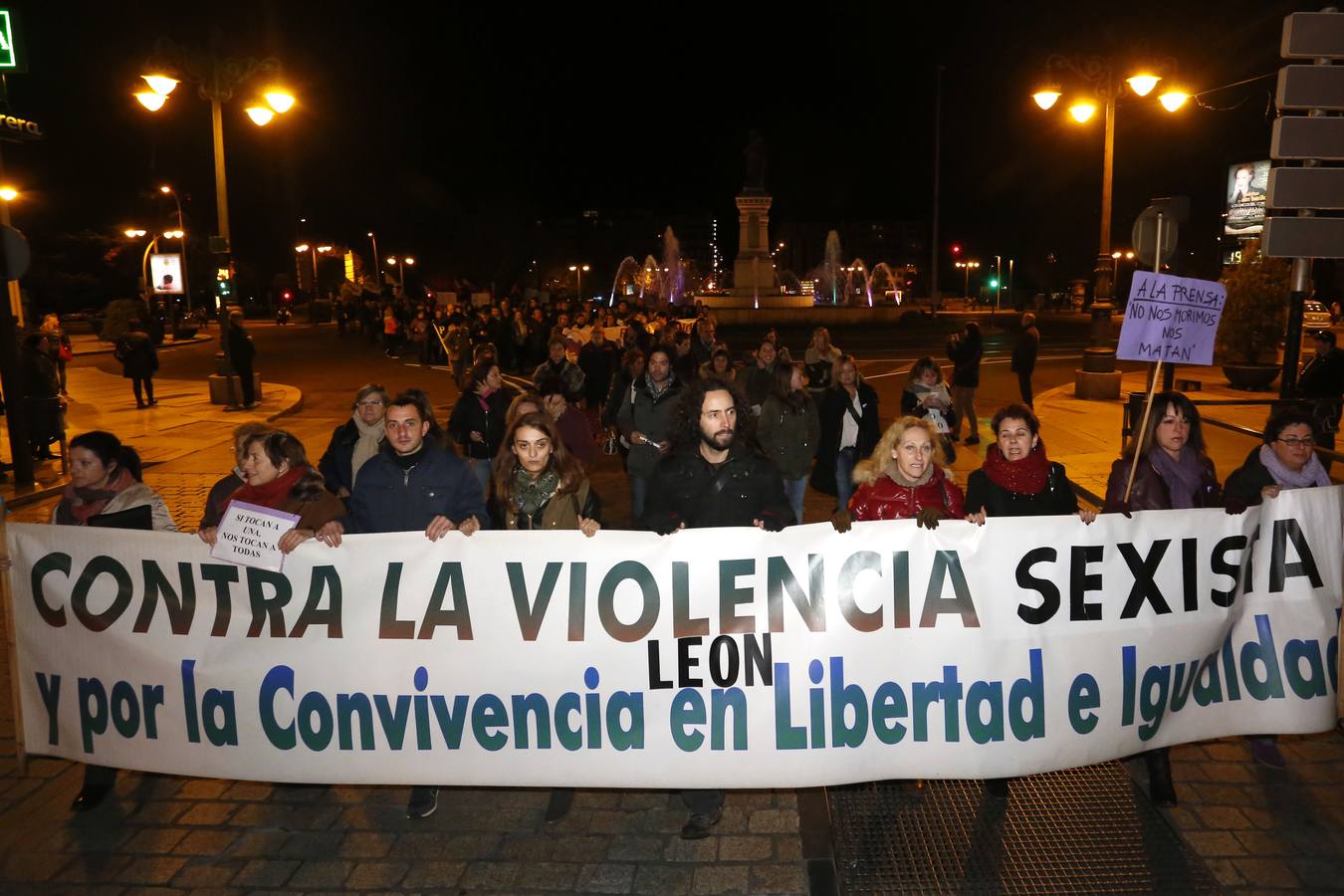 Concentración en León con motivo del Día Internacional contra la Violencia de Género