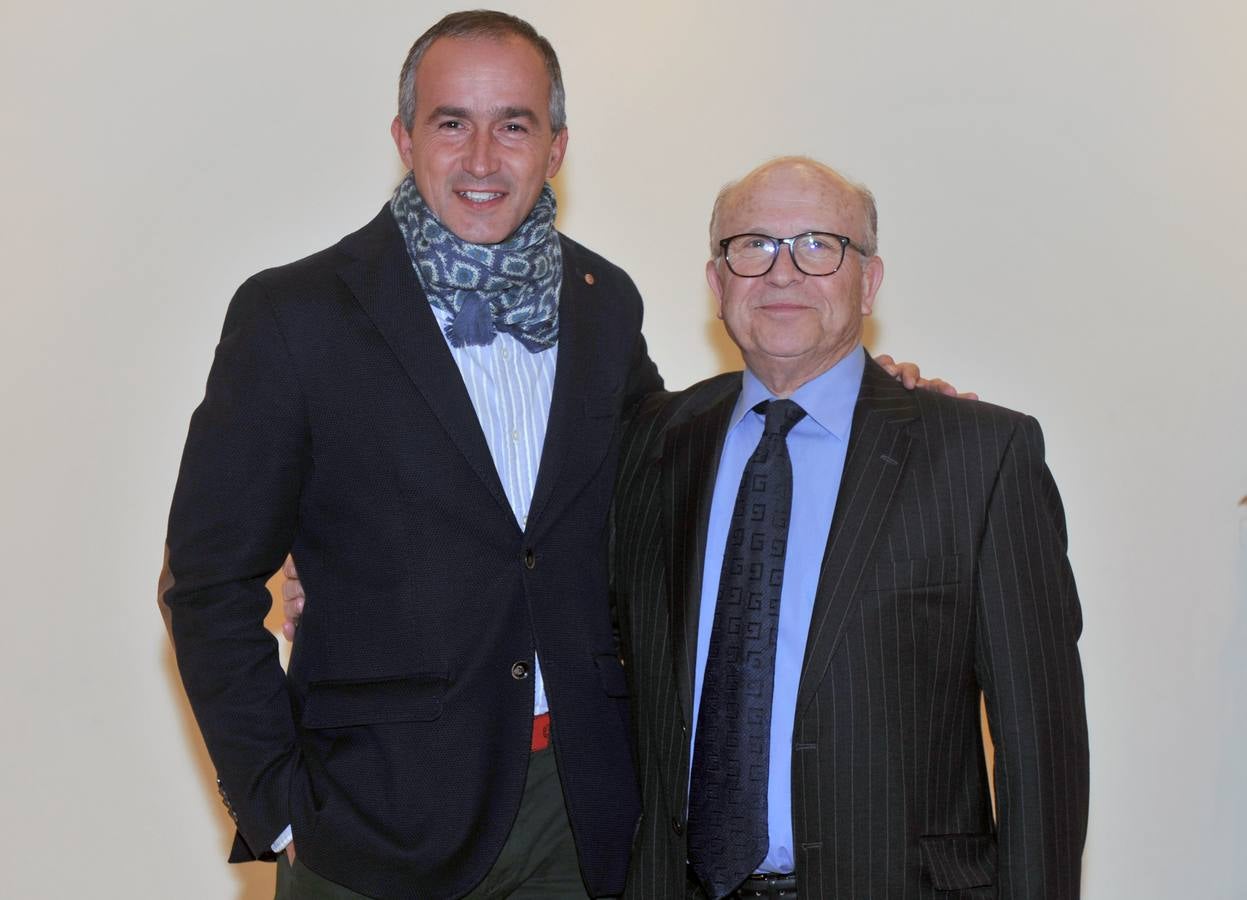 Juanjo Calvo, de Bodegas Menade, con Antonio Sanz, de Agrícolas Sanz.