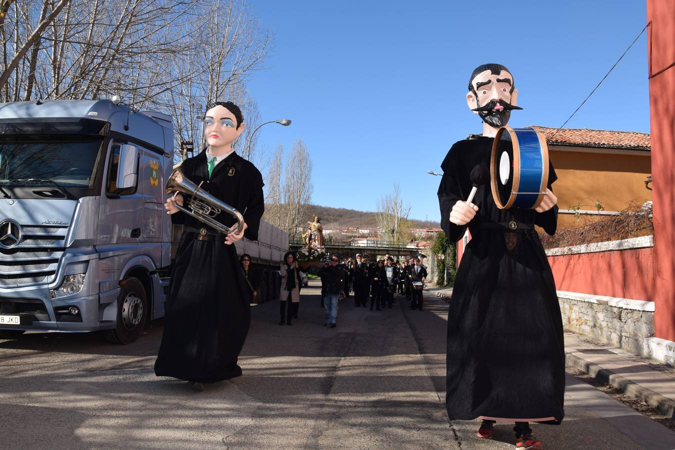 Santa Cecilia llena de música las calles de Guardo (Palencia)