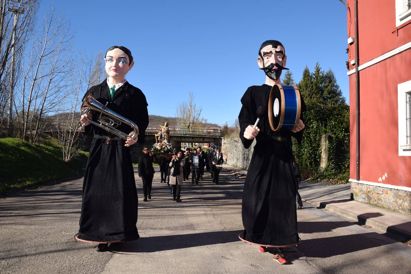 Santa Cecilia llena de música las calles de Guardo (Palencia)