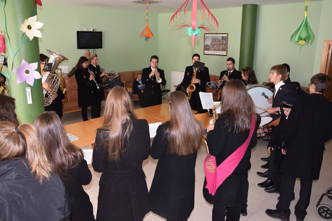 Santa Cecilia llena de música las calles de Guardo (Palencia)