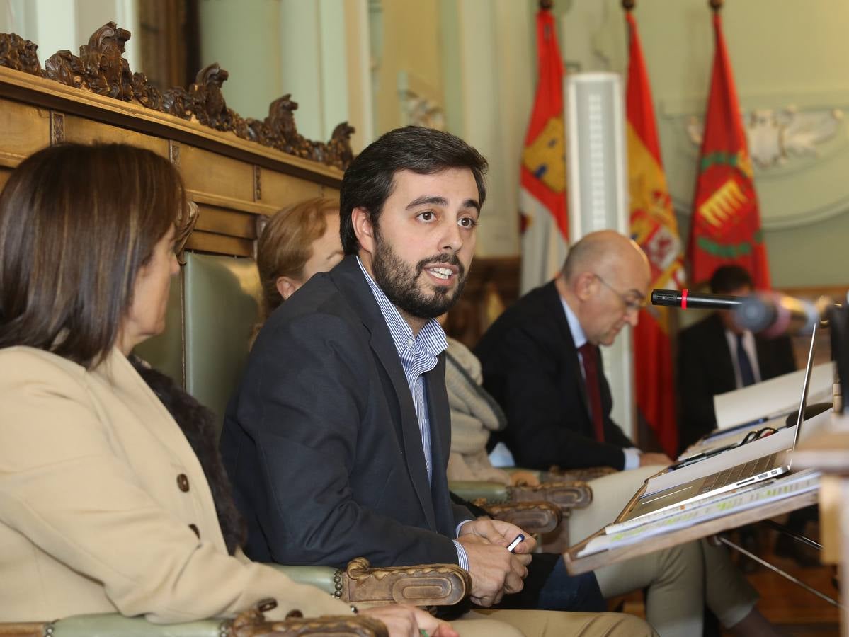 Pleno en el Ayuntamiento de Valladolid