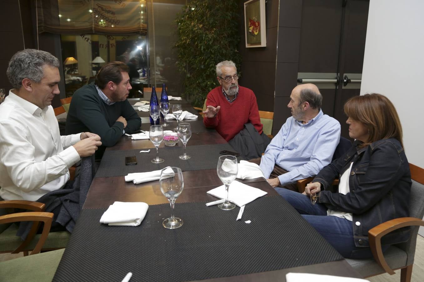 El exdirigente socialista Alfredo Pérez Rubalcaba inicia la campaña electoral del PSOE en Valladolid.