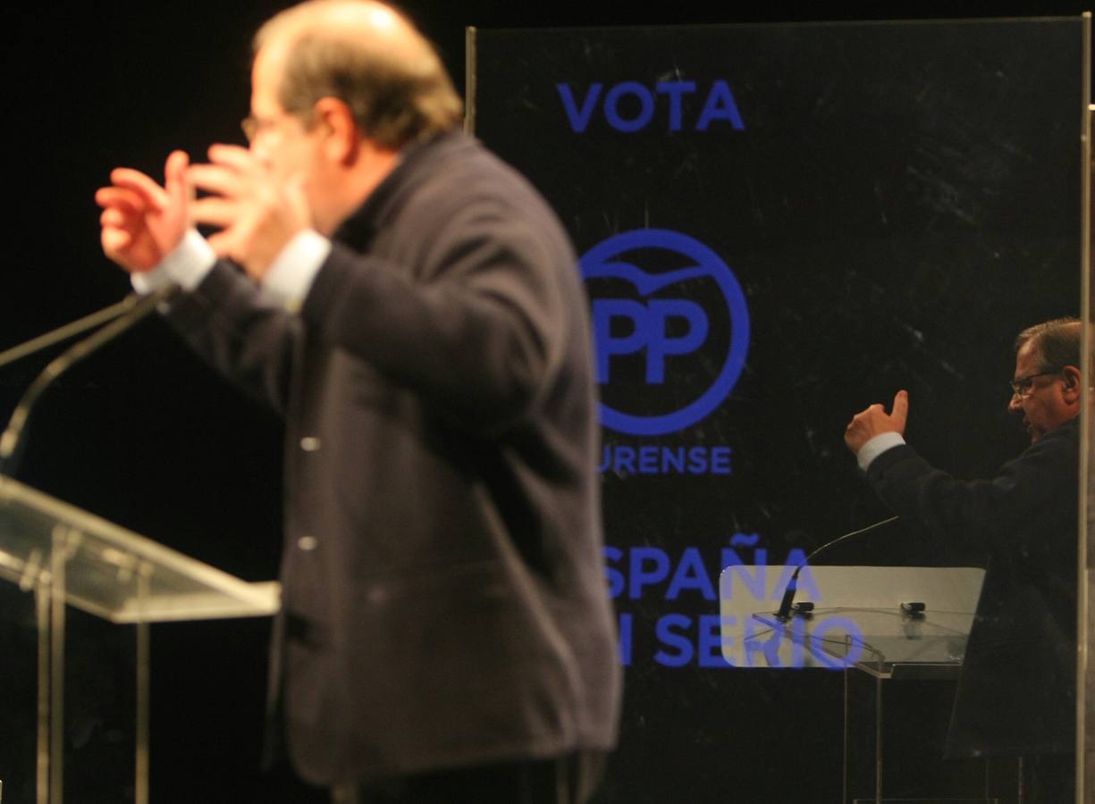 Juan Vicente Herrera participa en un mitin con Alberto Núñez Feijóo en O Barco de Valdeorras (Orense)