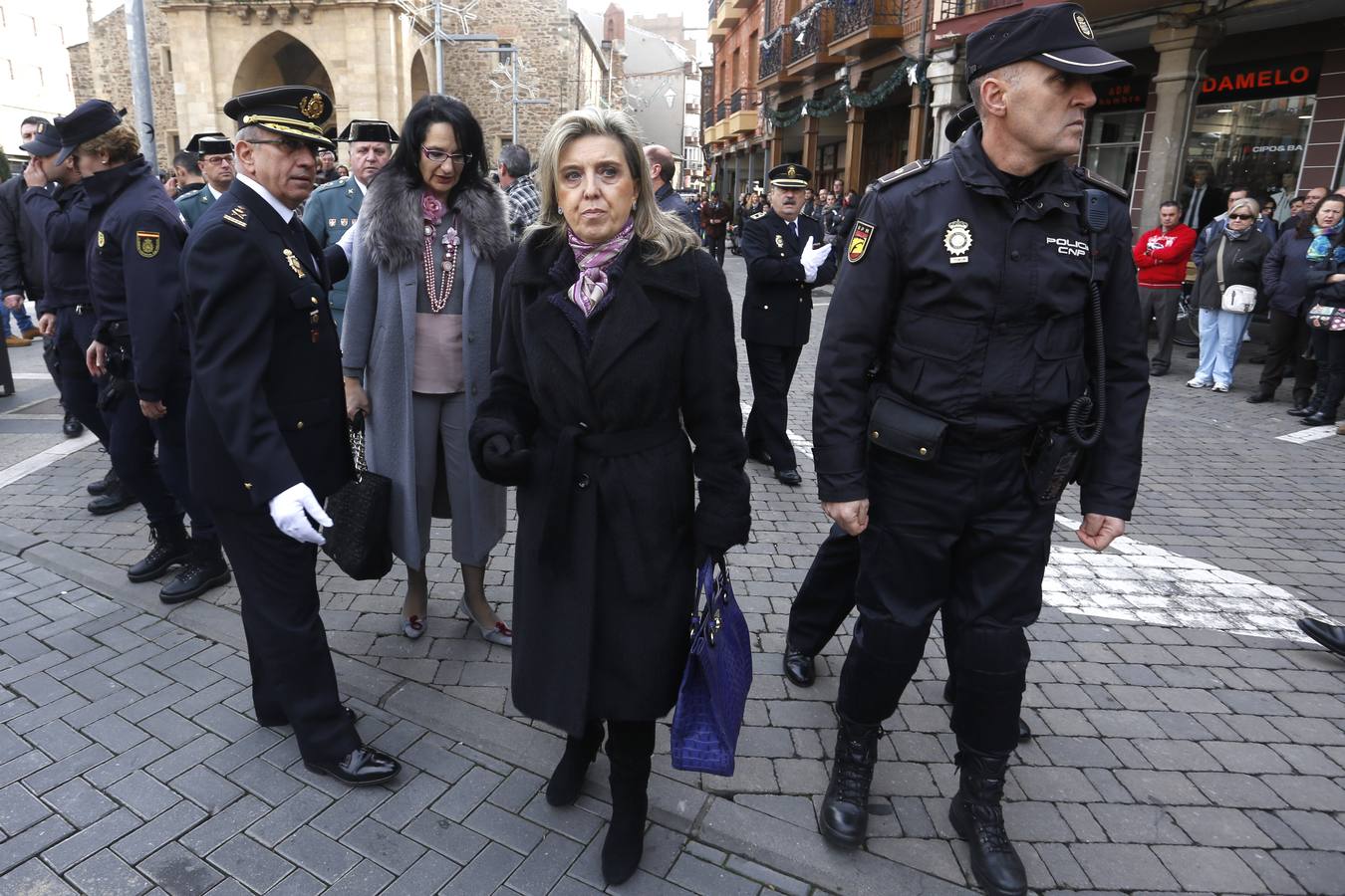 Funeral en La Bañeza por el policía leonés muerto en el atentado de Kabul (Afganistán)
