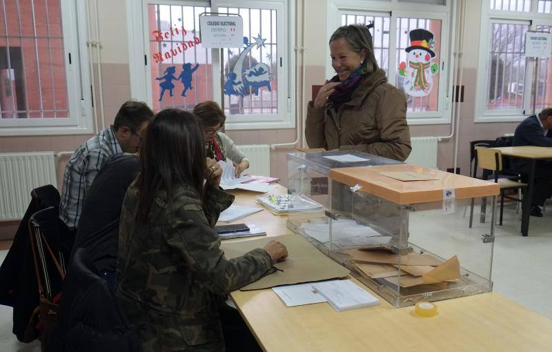 Primeras votaciones en Castilla y León