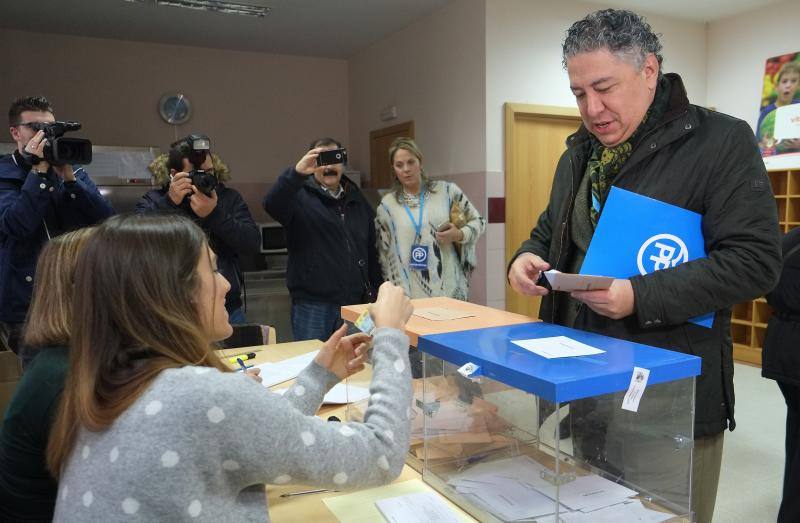 Primeras votaciones en Castilla y León