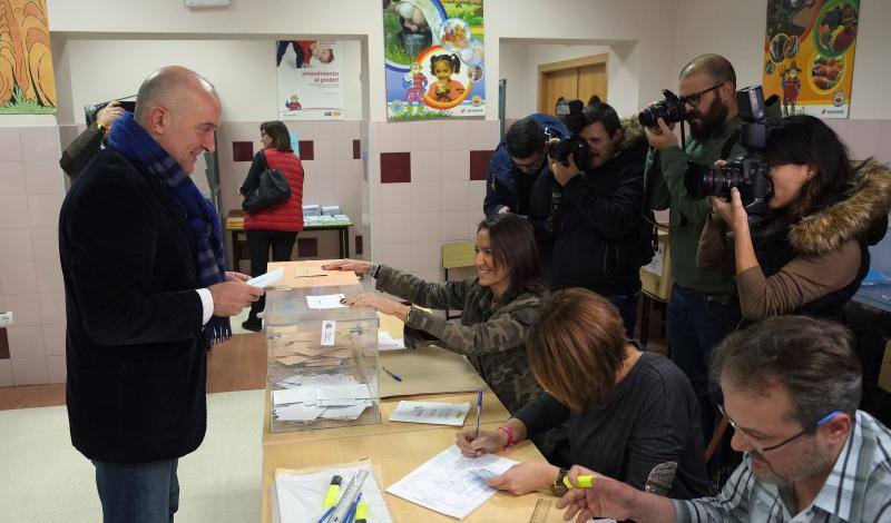 Primeras votaciones en Castilla y León