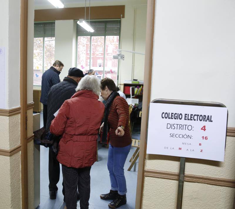 Primeras votaciones en Castilla y León