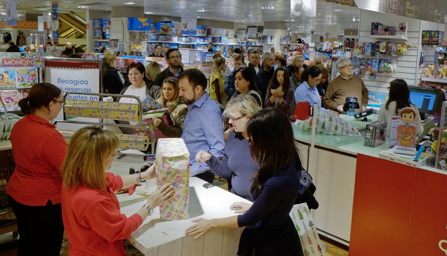 Último domingo comercial antes del día de Reyes en Valladolid