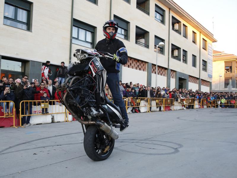 Acrobacias en la concentración Motauros 2016