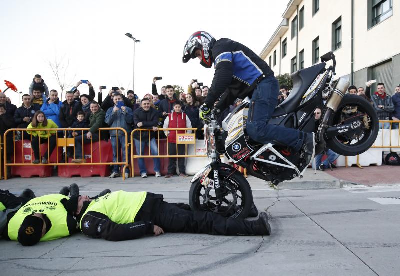 Acrobacias en la concentración Motauros 2016