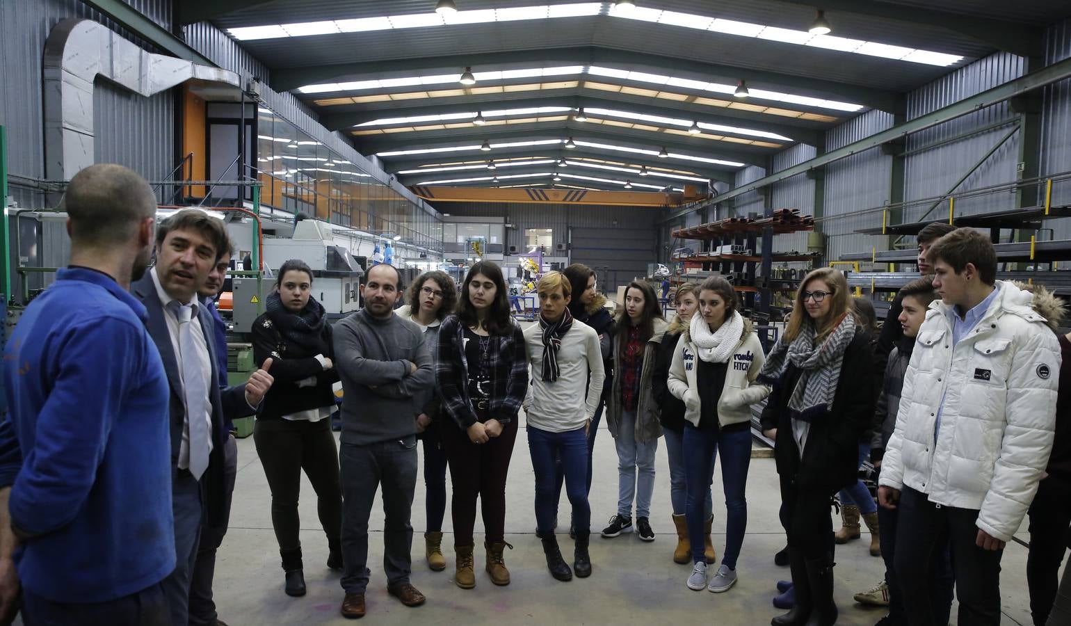 Alumnos del IES La Merced visitan las instalaciones de Ibermaq