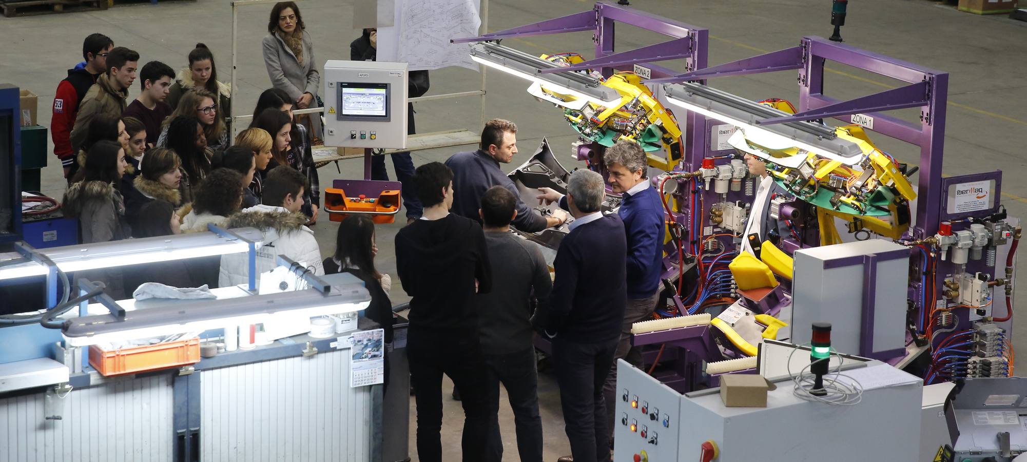 Alumnos del IES La Merced visitan las instalaciones de Ibermaq