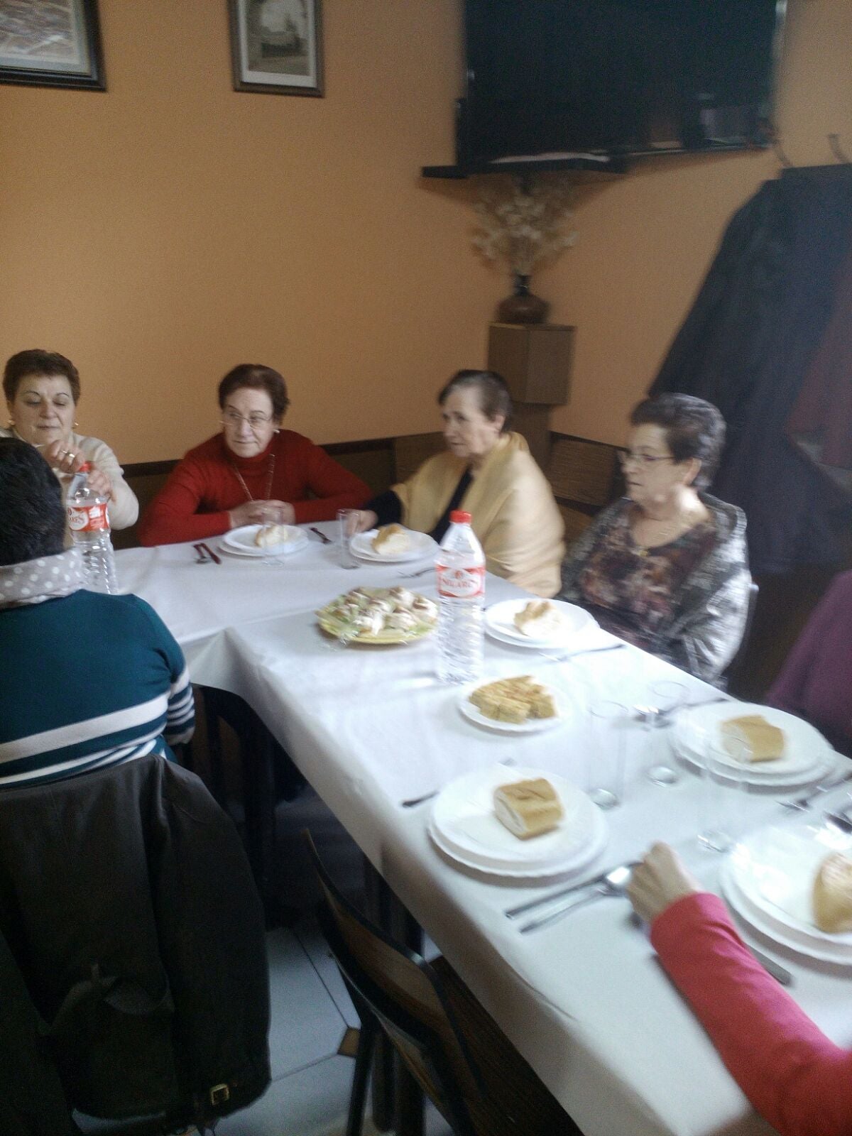 Celebración de la festividad de Las Águedas en Gallegos de Hornija