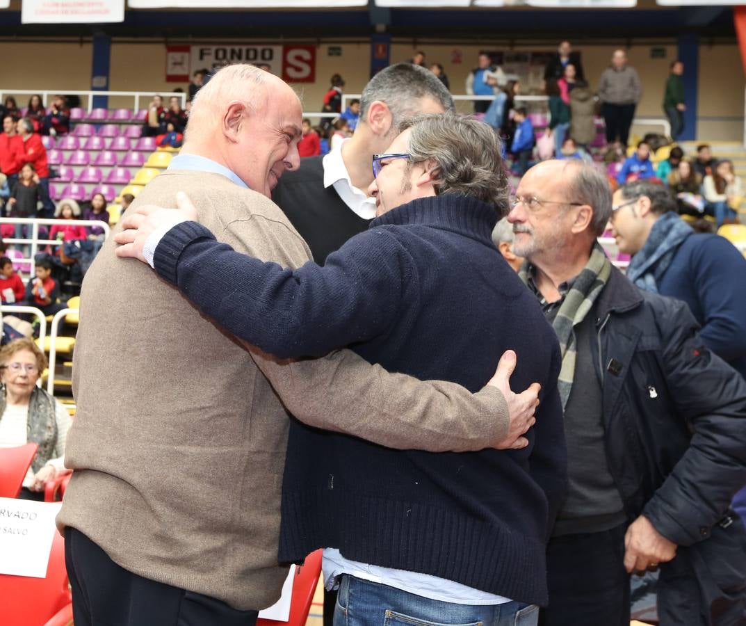 Homenaje a Quino Salvo y partido del Brico Dêpot