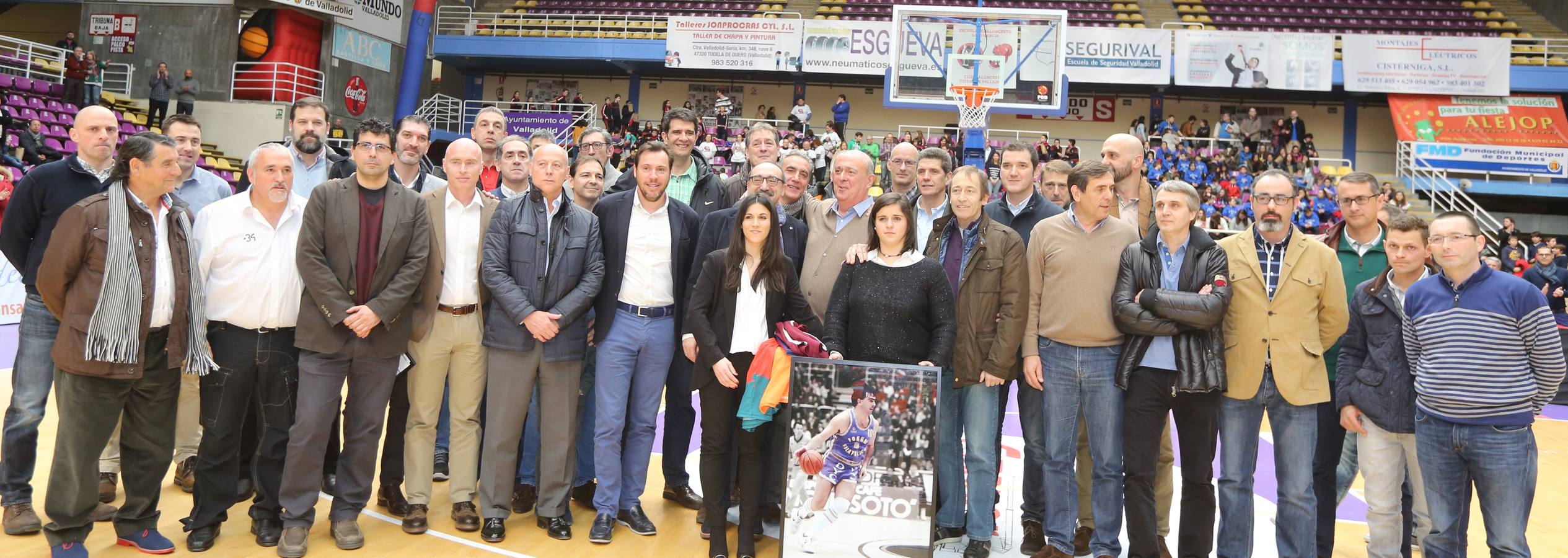 Homenaje a Quino Salvo y partido del Brico Dêpot