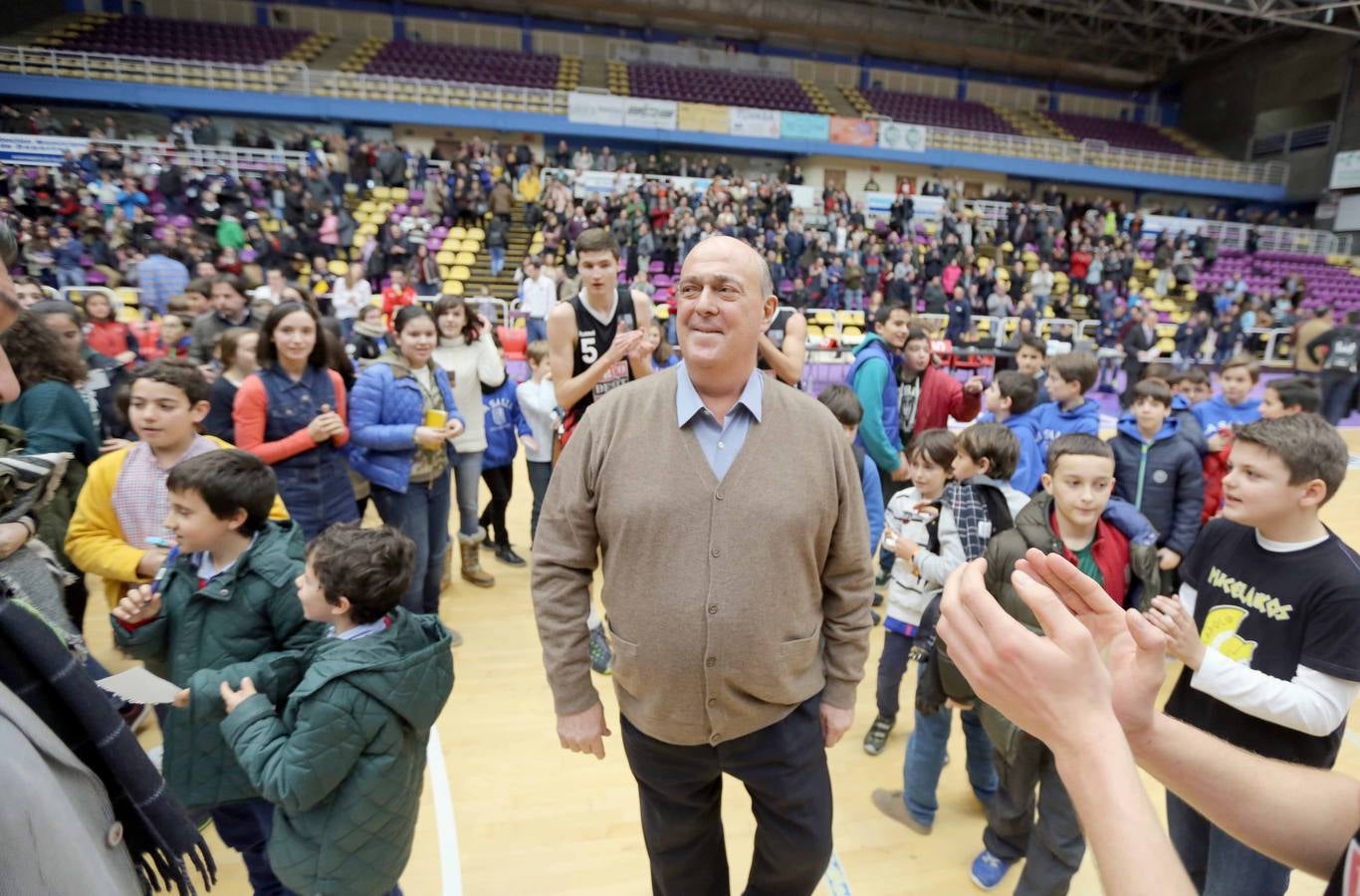 Homenaje a Quino Salvo y partido del Brico Dêpot