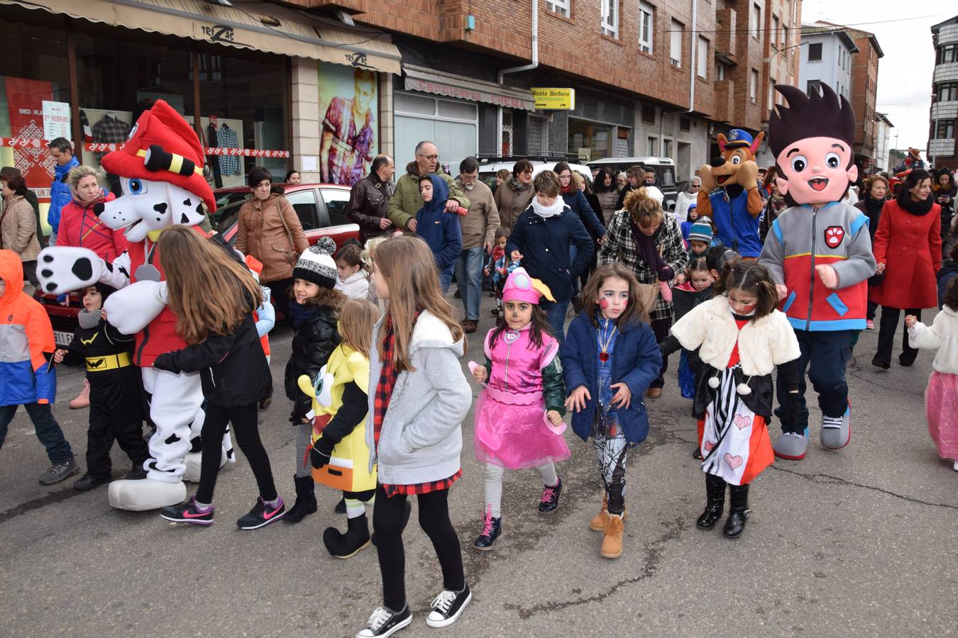 La Patrulla Canina visita el Carnaval de Guardo (Palencia)