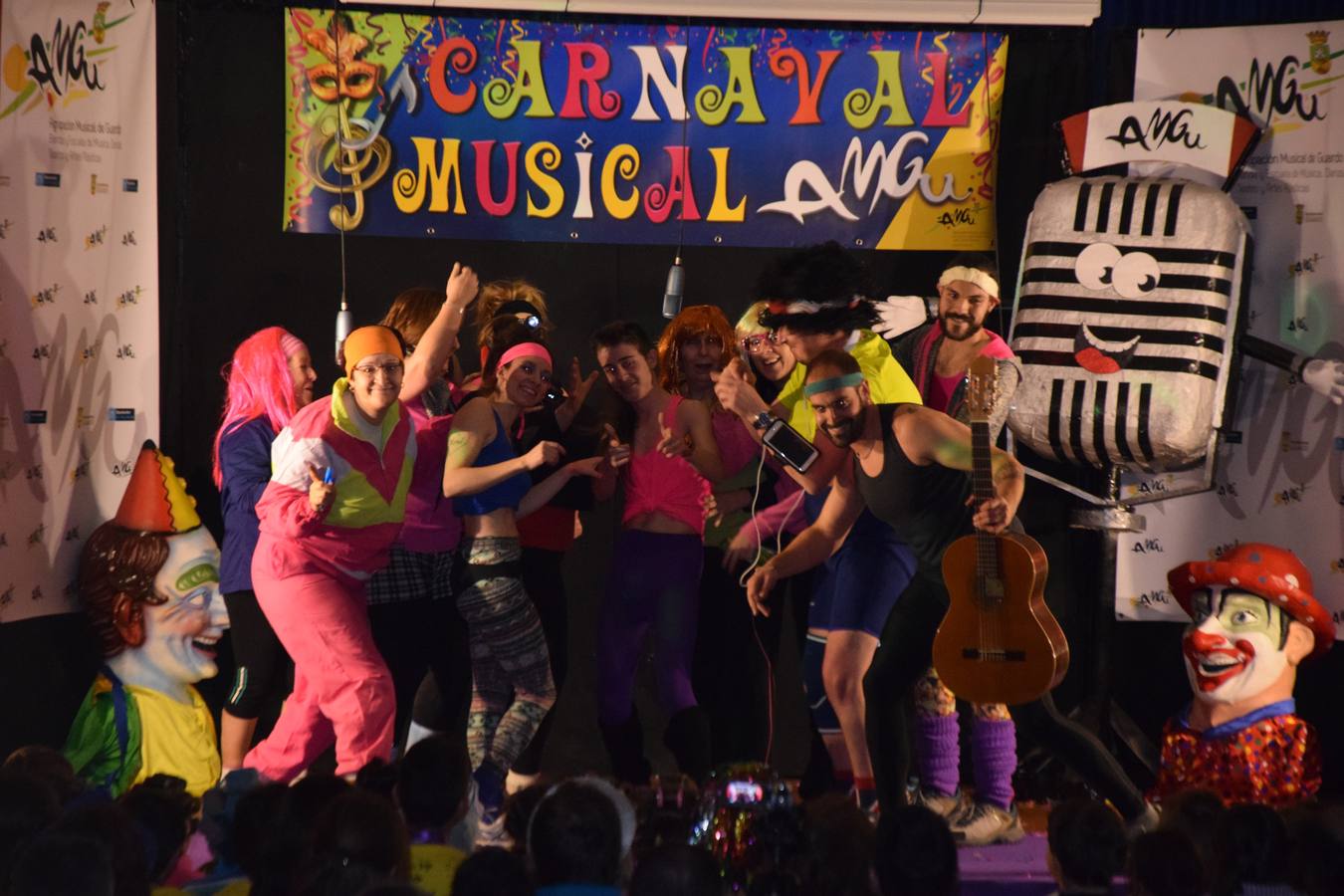 Concurso de chirigotas en los carnavales de Guardo (Palencia)