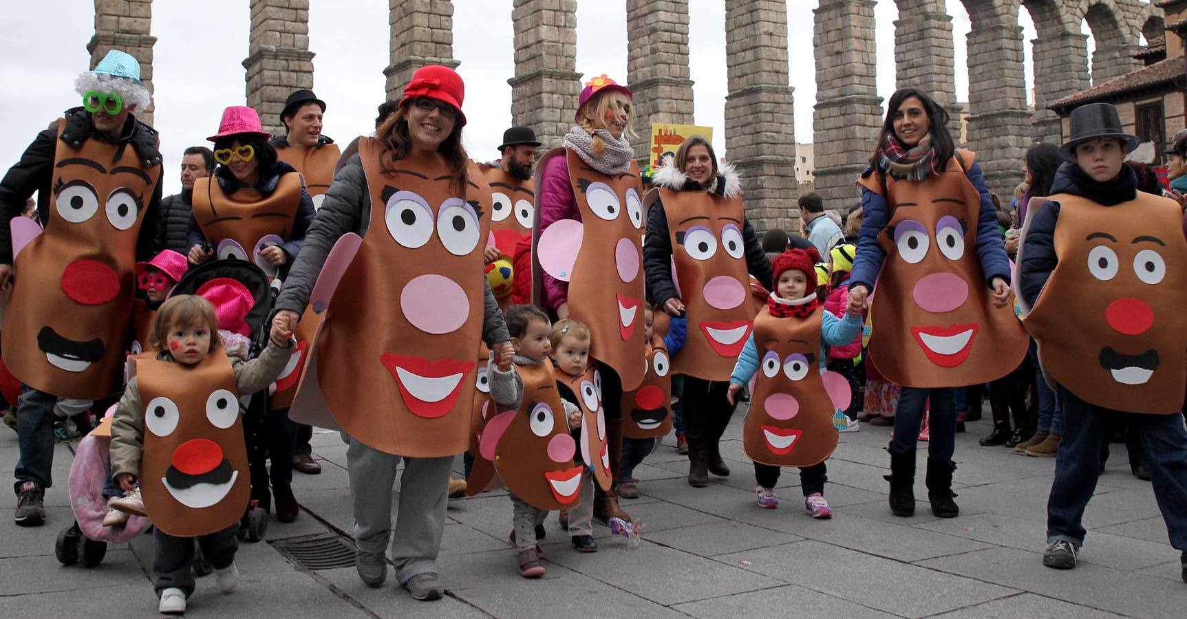 Desfile infantil del lunes de Carnaval en Segovia