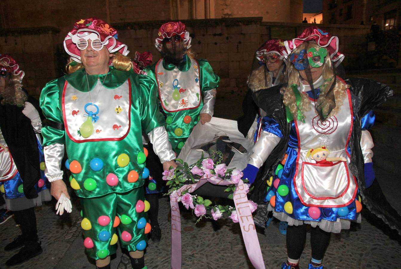 El entierro de la sardina despide el Carnaval de Segovia