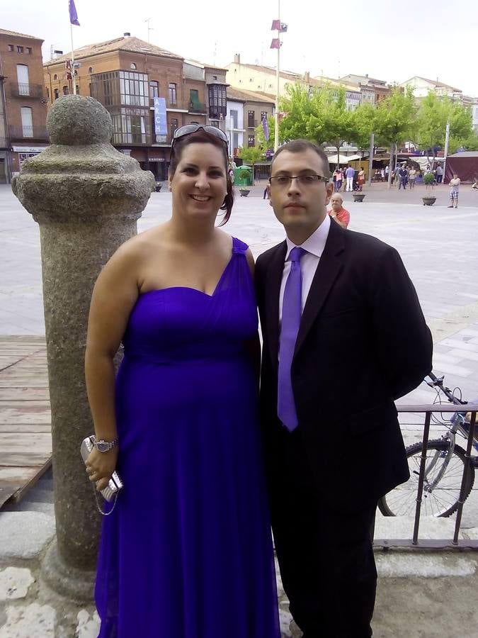 Ya son 13 años desde que nos conocemos. Y por fin este año nos casamos.. Te quiero mucho y deseo y espero estar siempre contigo. Besos para ti jony.