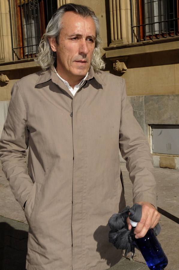 Fernando Muñiz, pareja de la policía Raquel Gago.