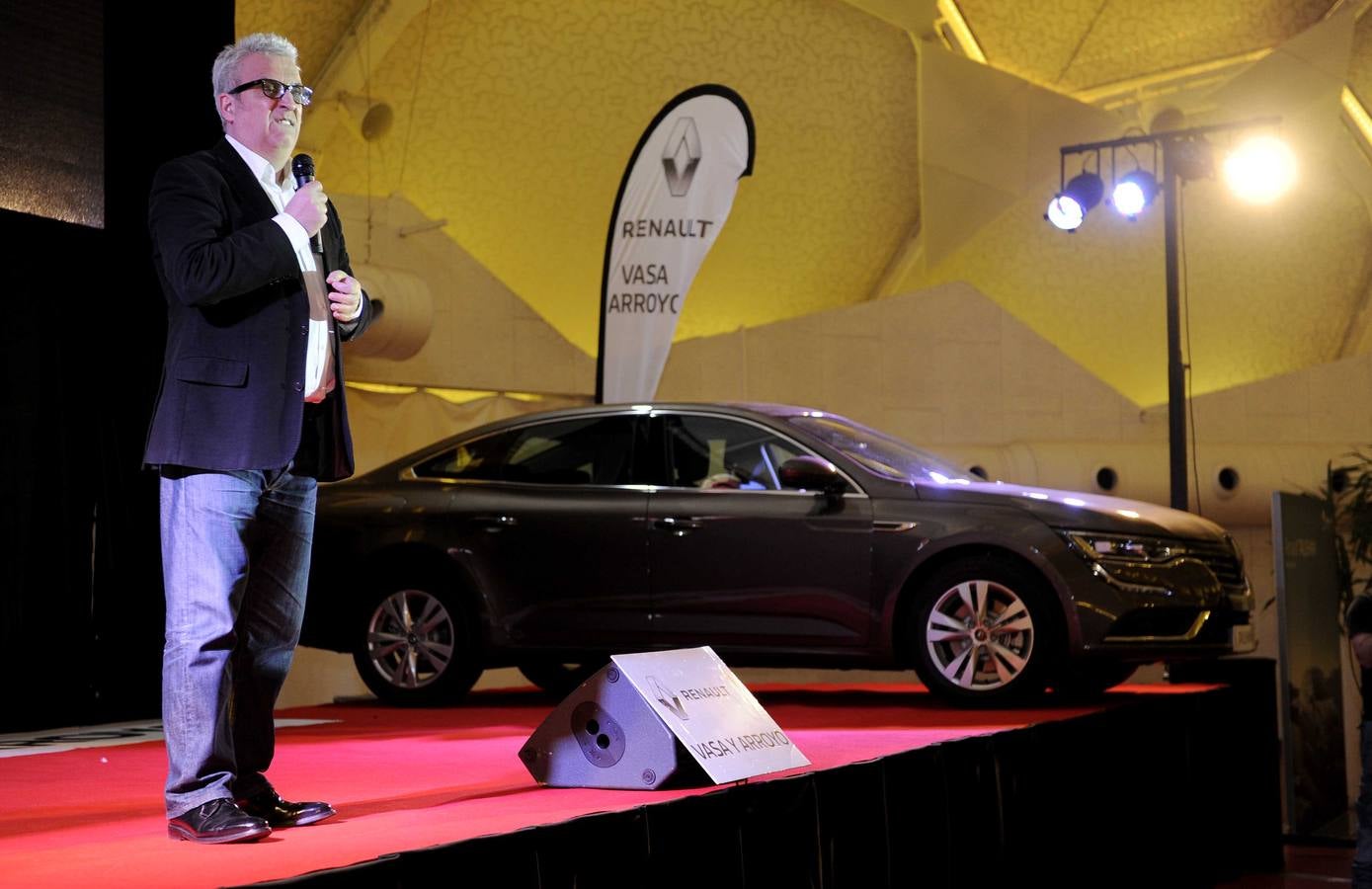 VASA Renault presenta sus nuevos modelos en la Cúpula del Milenio de Valladolid