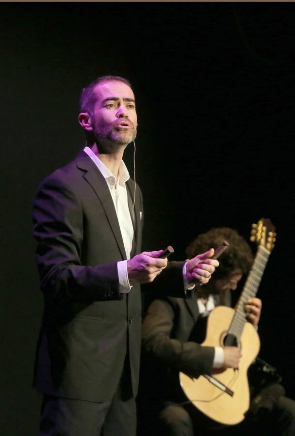 Miguel Velayos presenta su poemario &#039;Lecciones de orfandad&#039; en el Aula de Cultura de El Norte de Castilla