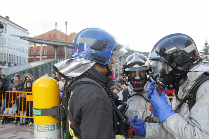 Los Bomberos de Palencia desarrollan un simulacro en el centro de la ciudad