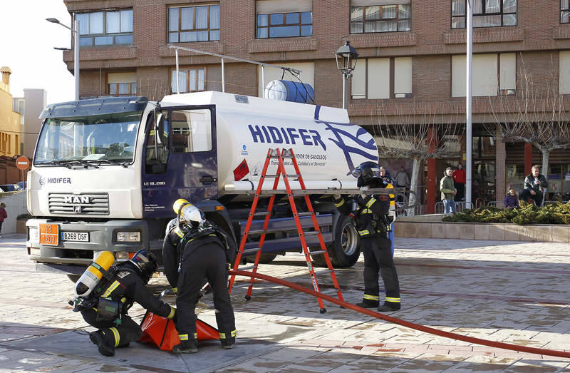 Los Bomberos de Palencia desarrollan un simulacro en el centro de la ciudad