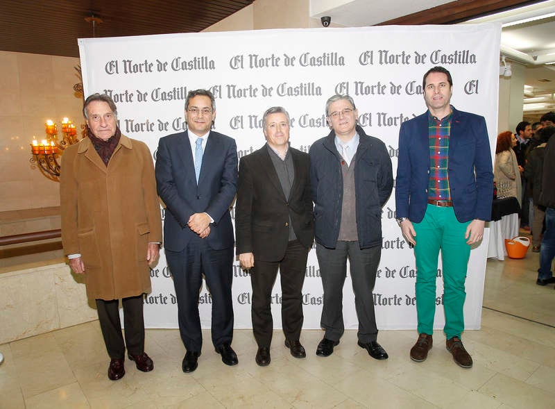 Inauguración de la exposición &#039;Un año en imágenes 2015&#039; de Palencia (1/2)