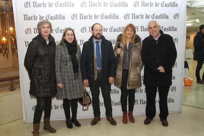 Inauguración de la exposición &#039;Un año en imágenes 2015&#039; de Palencia (2/2)