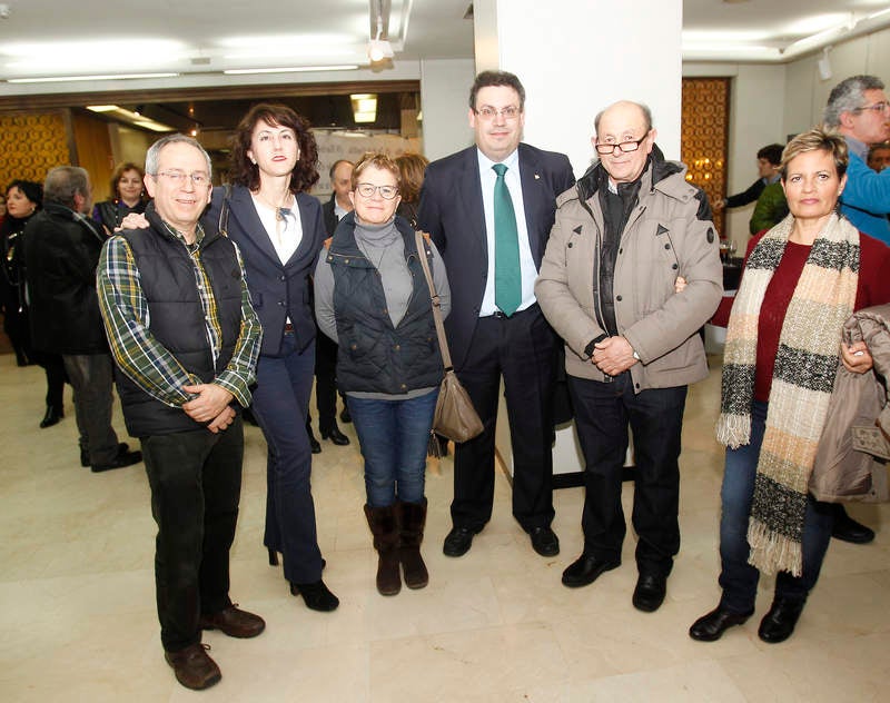 Inauguración de la exposición &#039;Un año en imágenes 2015&#039; de Palencia (2/2)