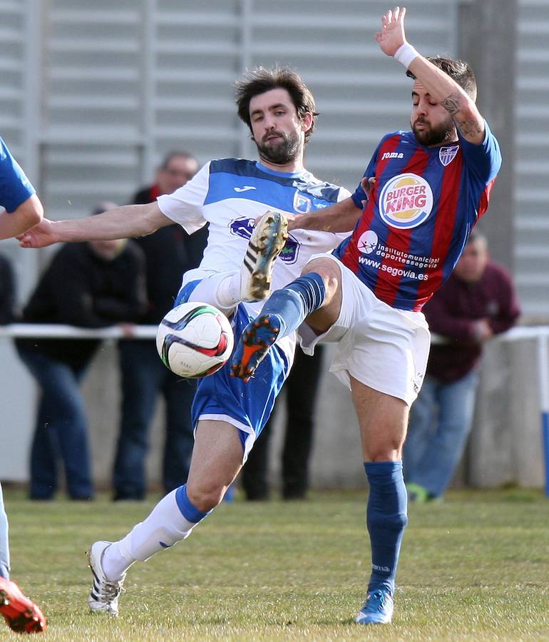 Segoviana 0-0 Almazán