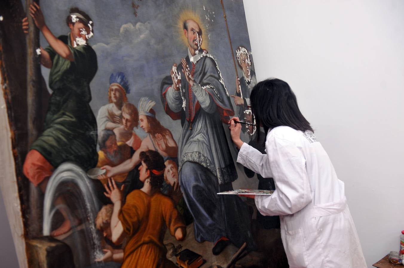 Últimos retoques a las obras de la muestra de Las Edades del Hombre en Toro (Zamora)