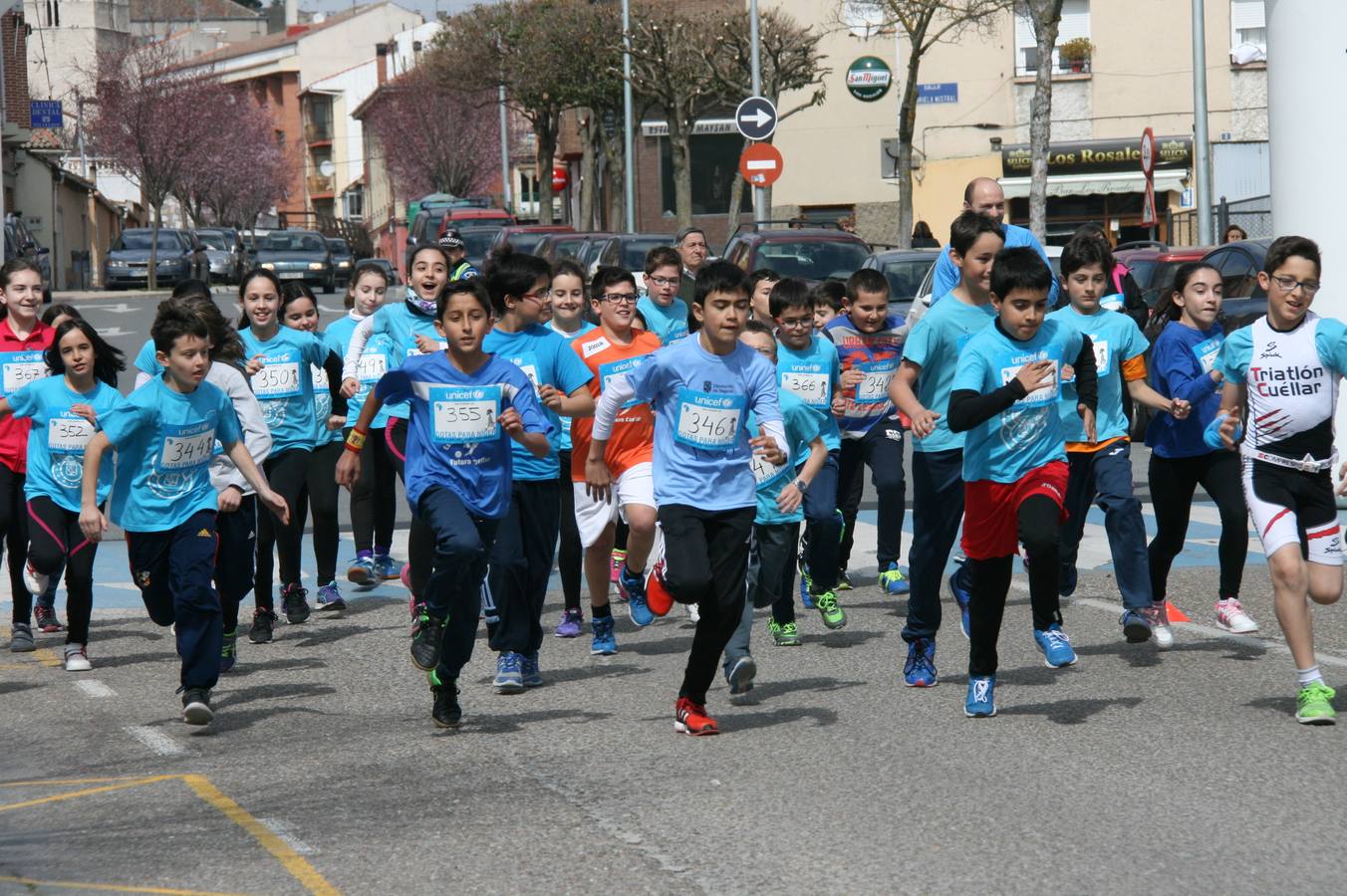 Alumnos del colegio Santa Clara de Cuéllar corren a favor de Unicef