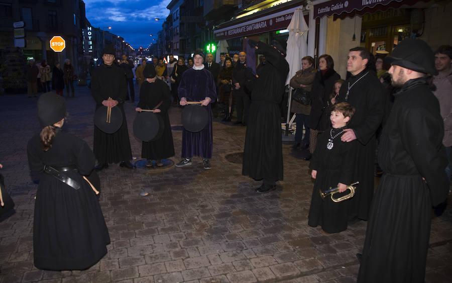El subdirector de El Norte de Castilla pregona la Semana Santa de Medina de Rioseco (1/2)