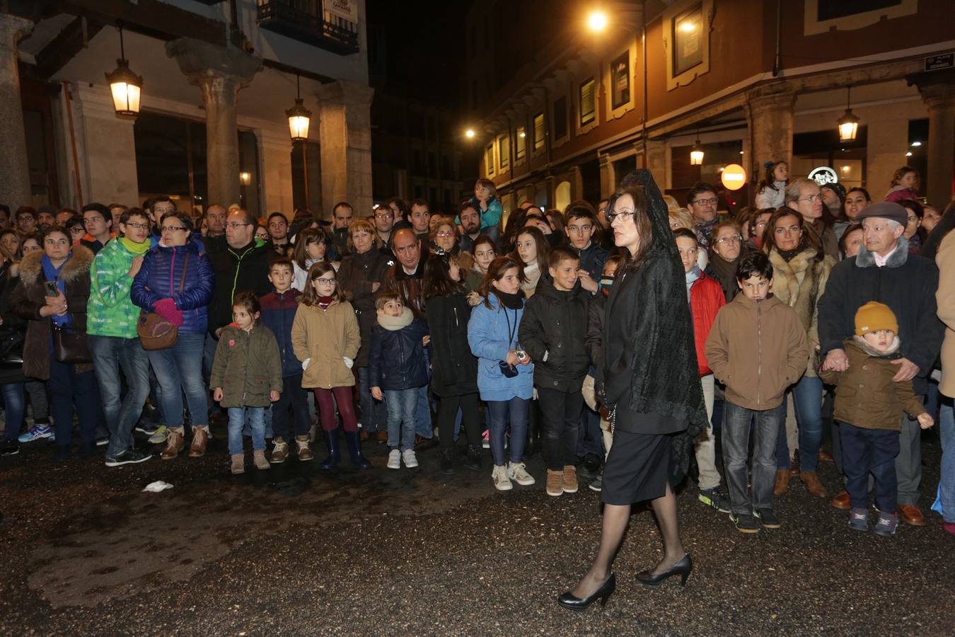 Si estuviste en la Procesión del Rosario del Dolor, búscate en la fotos (1/2)