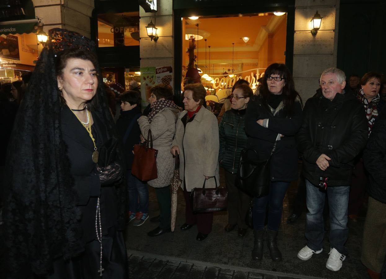 Si estuviste en la Procesión del Rosario del Dolor, búscate en la fotos (2/2)