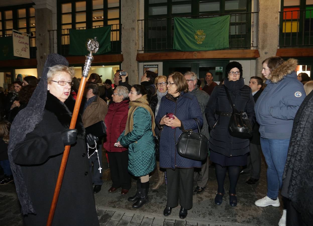 Si estuviste en la Procesión del Rosario del Dolor, búscate en la fotos (2/2)