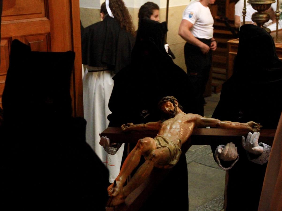 Procesión y Oración de los Cinco Misterios en Segovia (1/2)