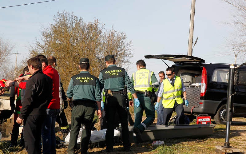 Fallecen dos personas al caer el coche en el que viajaban a una balsa en Dueñas (Palencia)