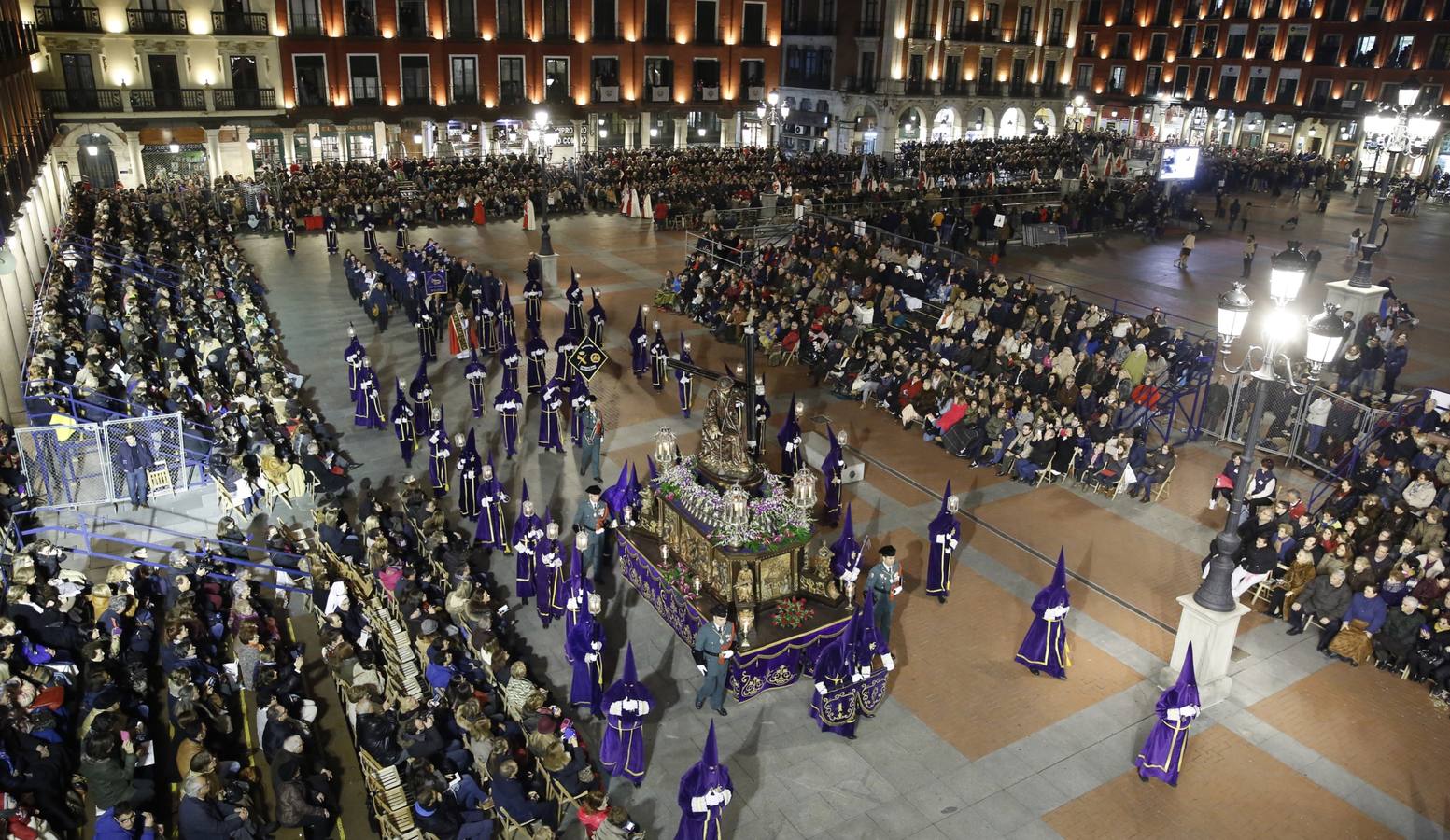 Procesión General de la Sagrada Pasión del Redentor en Valladolid (2/2)